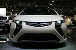 E-Auto: Technologie benötigt fünf Minuten (Foto: pixelio.de/Daniel Litzinger) E-Auto: Technologie benötigt fünf Minuten (Foto: pixelio.de/Daniel Litzinger)