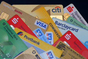 Kreditkarten: Banken nutzen Stimmerkennung (Foto: pixelio.de/Tim Reckmann)