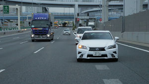 Spurwechsel: Toyotas Selbstfahr-Lexus im Test (Foto: Toyota)