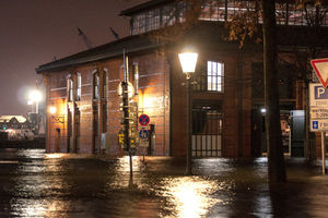 Überschwemmung: Nur Betroffene werden gewarnt (Foto: pixelio.de/Thorben Wengert)