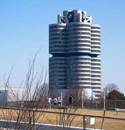 BMW-Stammsitz in München: China-Geschäft wichtig (Foto: pixelio.de, piu700)