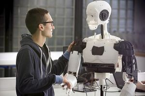 Aus dem 3D-Drucker: der humanoide Roboter 