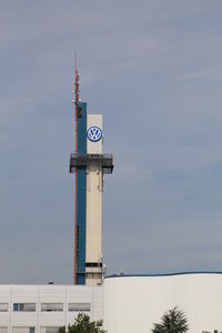 VW-Turm: Unternehmen vermeldet Milliardenverlust (Foto: pixelio.de, Jörg Sabel)