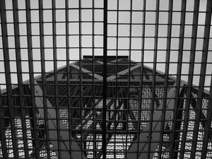 Turm: Tod der Eltern oft ein Wendepunkt (Foto: pixelio.de, Martin Berk)