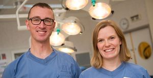 Forscher Ulrik Sartipy und Natalie Glaser (Foto: ki.se, Ulf Sirborn)