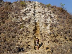 Wissenschaftliche Untersuchung an Sedimenten des Malawi-Rifts (Foto: bik-f.de)