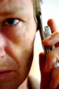 Telefonat: oft Entgrenzung der Arbeitszeit (Foto: pixelio.de/Christian Seidel)
