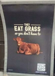 Provokantes Plakat: Vegetarier sind beleidigt (Foto: twitter.com, Dane Baptiste)
