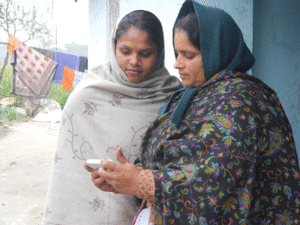 Beratung per App: Damit lernen Frauen eher (Foto: Sanjanthi Velu, JHU)