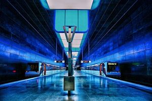 U-Bahn: mehr Shopping in vollen Abteilen (Foto: pixelio.de/Uwe Bergeest)