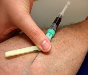 Blutabnahme: bessere Chancen bei Hautkrebs (Foto: pixelio.de, RainerSturm)