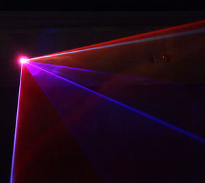 Laser: Neue Zauberformel für Datentransfer gefunden (Foto: pixelio.de/A. Damm)