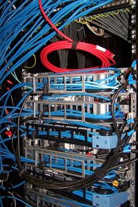 Server: Firmen klagen über Fachkräftemangel (Foto: pixelio.de, Christa Nöhren)