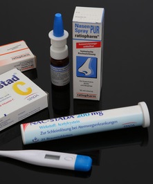 Nasenspray: soll bei Alzheimer genutzt werden (Foto: pixelio.de, Tim Reckmann)