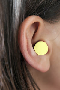 Ohrstöpsel: Filtern Umweltgeräusche (Foto:pixelio.de/Andreas Morlok) Ohrstöpsel: Filtern Umweltgeräusche (Foto:pixelio.de/Andreas Morlok)