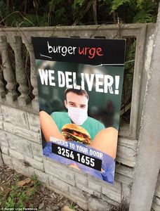 Geburt: Plakat zeigt Entbindung eines Burgers (Foto: Burger Urge via Facebook)