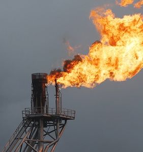 Methan-Abfackeln: Dabei lässt es sich in Methanol umwandeln (Foto: Colourbox)