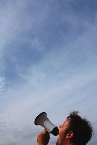 Kundtun: Berufstätige melden illegale Machenschaften (M.E./pixelio.de)