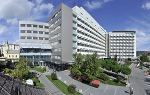 Blick auf das Universitätsklinikum (Foto: Universitätsklinikum St. Pölten)