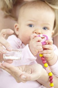 Homöopathie auch für Babys geeignet (Foto: Hannes Eichinger - Fotolia.com)