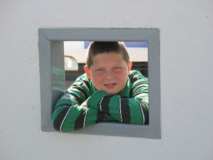 Kind: Fettleibigkeit belastet Beziehungen (Foto: pixelio.de, Antitwitter)