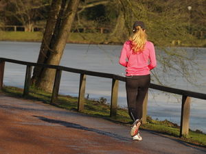 Jogging: Knochen profitieren von Belastung (Foto: Paulwip/pixelio.de)