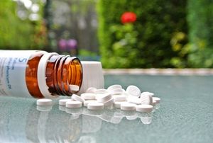 Pillen: Alternativmedizin boomt stark (Foto: pixelio.de, birgitta hohenester) Pillen: Alternativmedizin boomt stark (Foto: pixelio.de, birgitta hohenester)
