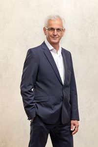 Ewald Lanzl, Firmengründer & Geschäftsführer KLIPP Frisör (© KLIPP)