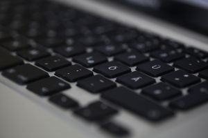 Tastatur: Computer werden upgegradet (Foto: pixelio.de/Erwin Lorenzen)
