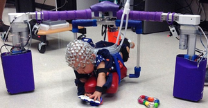 Exoskelett: unterstützt Kind, wenn notwendig (Foto: ou.edu)