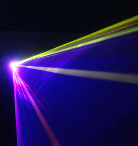 Laser: Mit Licht zählen Forscher Mikroteilchen (Foto: pixelio.de/Andrea Damm) Laser: Mit Licht zählen Forscher Mikroteilchen (Foto: pixelio.de/Andrea Damm)