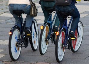 Radfahrer: sind signifikant leichter als Autofahrer (Foto: pixelio.de/Sokaeiko)