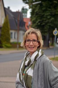 WDR-Moderatorin Yvonne Willicks führt durch Endausscheidung bei BNTS (© Büsch)