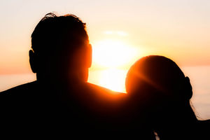 Paar: Ungeschützter Geschlechtsverkehr gefährlich (Foto: pixelio.de, twinlili)