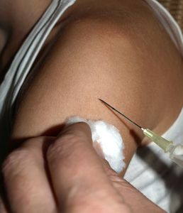 Impfung: Kinder erhalten immer seltener Schutz (Foto: CFalk/pixelio.de)