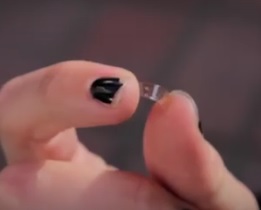 Patch: warnt User vor zu viel UV-Strahlung (Foto: youtube.com, Screenshot)