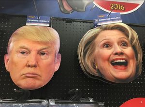 US-Wahl: Masken von Trump und Clinton (Foto: flickr.com/Mike Mozart) US-Wahl: Masken von Trump und Clinton (Foto: flickr.com/Mike Mozart)