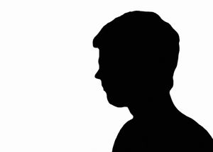 Anonymer Kopf: Nutzer schützen sich vermehrt (Foto: S. Hofschlaeger, pixelio.de)