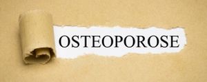 Prof. Wüster hilft bei Osteoporose (© magele-picture - Fotolia.com)