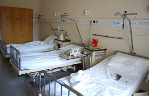 Patientenzimmer: Schmutzwäsche oft problematisch (Foto: pixelio.de, by-sassi)