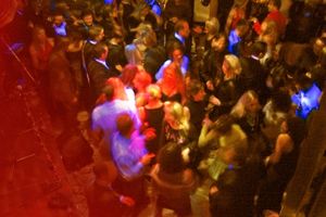 Social Event: Viele Mitarbeiter gehen ungern hin (Foto: RainerSturm/pixelio.de)