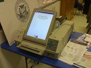 Wahlmaschine: Zertifizierung nicht sicher genug (Foto: subfinitum, flickr.com)