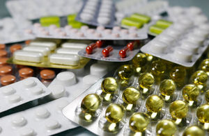 Medikamente: unendliche Kombinationen möglich (Foto: pixelio.de, I-vista)