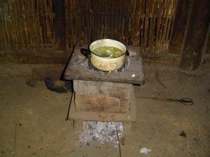 Gefährliches Kochen und Heizen mit Kohle in Guizhou (Foto: Shen, Schanghai)