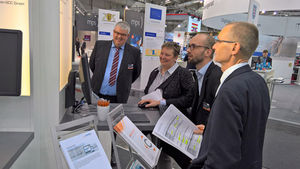 IT-Staatsekretärin Sabine Smentek am codia-Stand (Foto: codia)