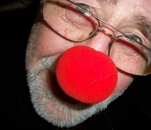 Rote Nase: Ärzte machen sich online zum Clown (Foto: pixelio.de/Karin Jung)