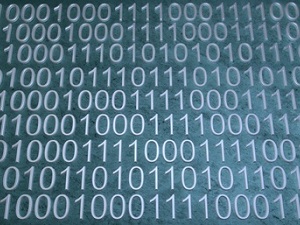 Code: hat bisweilen Tipp-Lücken (Foto: Markus Vogelbacher, pixelio.de)