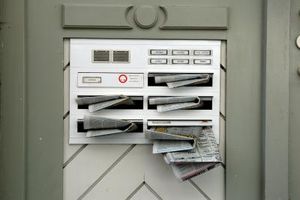 Briefkasten: Post oft als Übel gewertet (Foto: Paul-Georg Meister/pixelio.de)