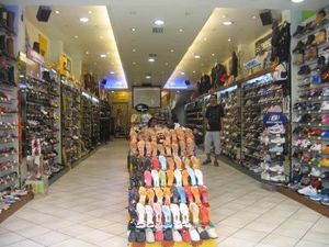 Schuhhändler: profitiert nur kurz von Postings (Foto: pixelio.de, ro18ger)