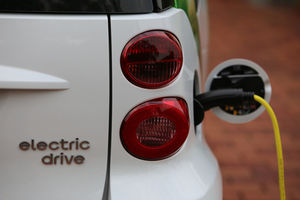 Elektroauto: deutsche Firmen aufgeschlossen (Foto: Tim Reckmann, pixelio.de)